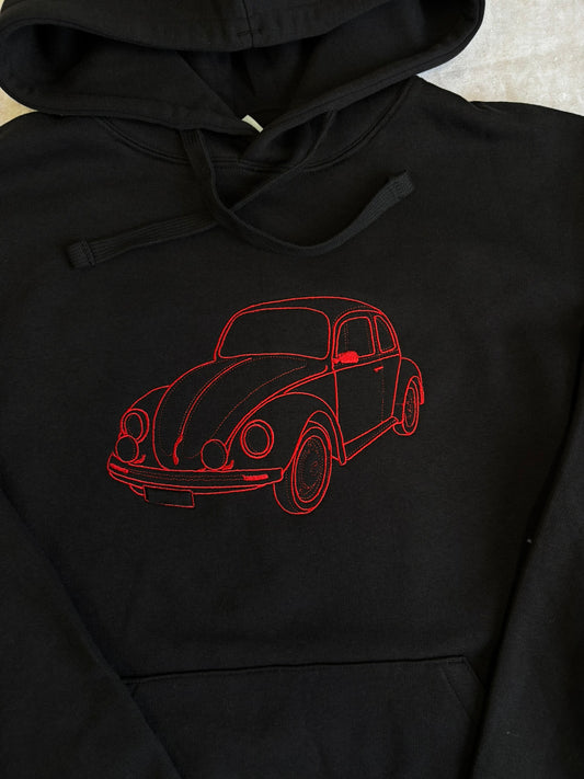 Personalizēts auto silueta izšuvums uz melna hūdija