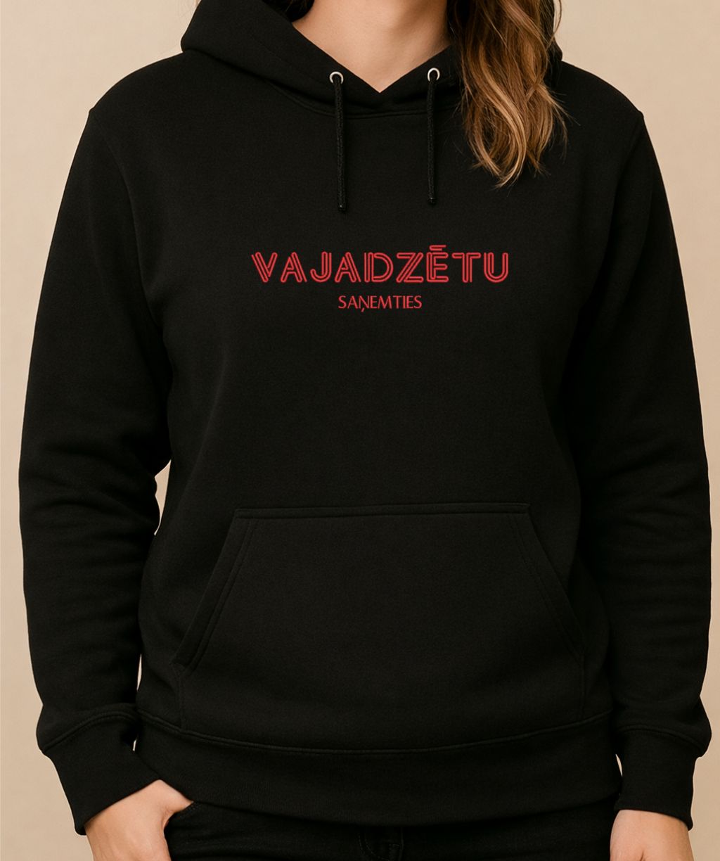 Unisex džemperis ar izšūtu tekstu “Vajadzētu saņemties” melnā krāsā